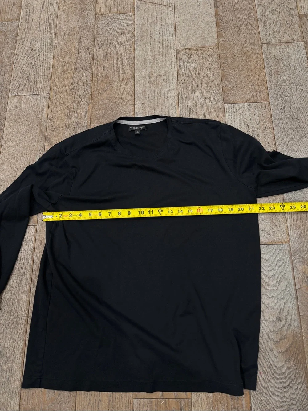 Banana Republic Luxury Touch Mens XL Black Long Sleeve T Shirt Crew Neck Tee